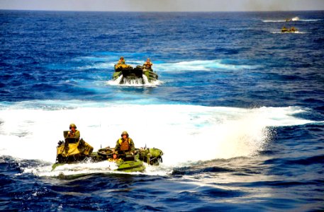 US Navy 110502-N-ZS026-095 Amphibious assault vehicles approach the well deck of USS Boxer (LHD 4)