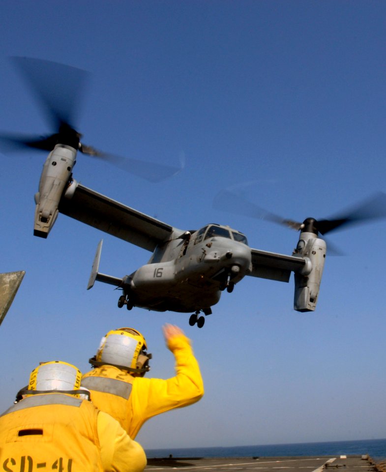 US Navy 110823-N-GH121-100 An MV-22B Osprey assigned to Marine Medium Tiltrotor Squadron (VMM) 263 (Reinforced)