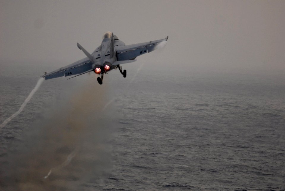 US Navy 080917-N-7730P-045 An F-A-18F Super Hornet assigned to the