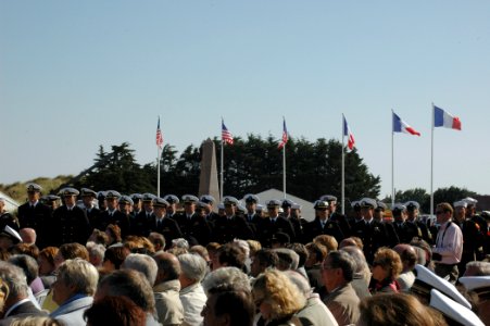 US Navy 080927-N-1429M-060 Sailors from the guided-missile destroyer USS The Sullivans (DDG 68) stand in formation during the dedication ceremony for a U.S. Navy monument