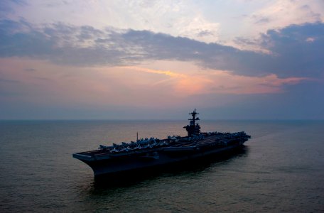 US Navy 110122-N-7981E-215 USS Carl Vinson (CVN 70) is underway in the Strait of Malacca