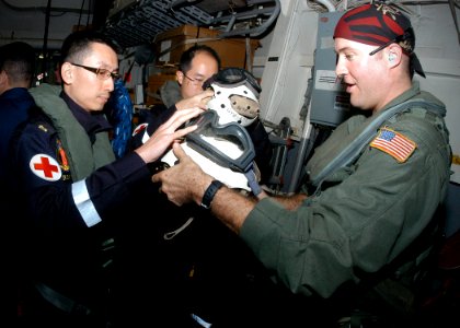 US Navy 100714-N-0995C-133 USS Chung-Hoon participates in CARAT Singapore 2010