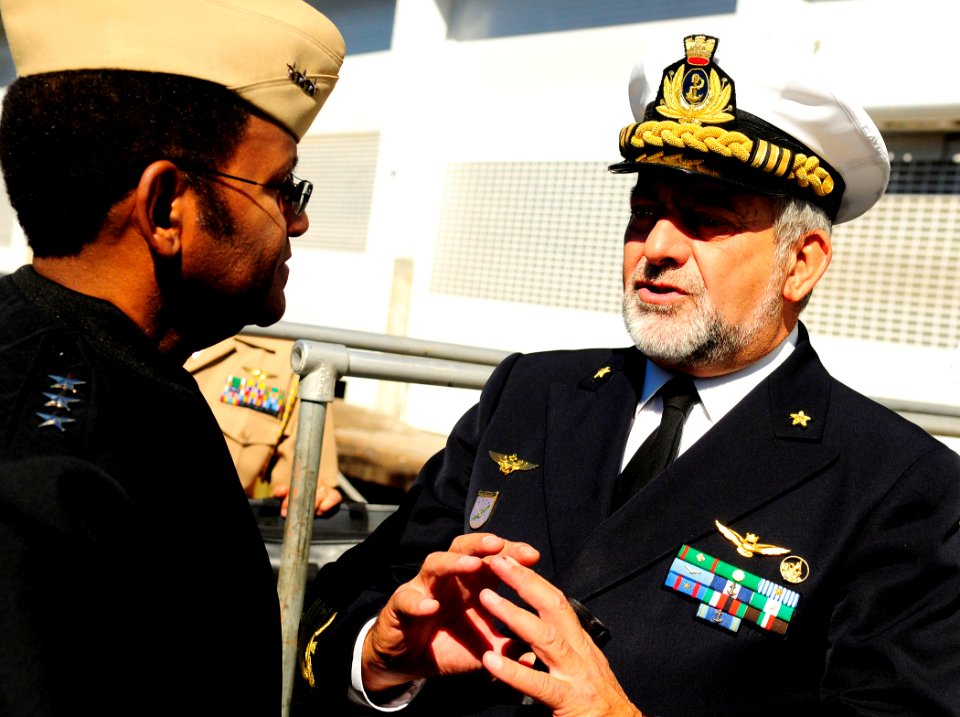 US Navy 081011-N-5758H-065 Italian navy Vice Adm. Giuseppe Lertora speaks with Vice Adm. Mel Williams Jr