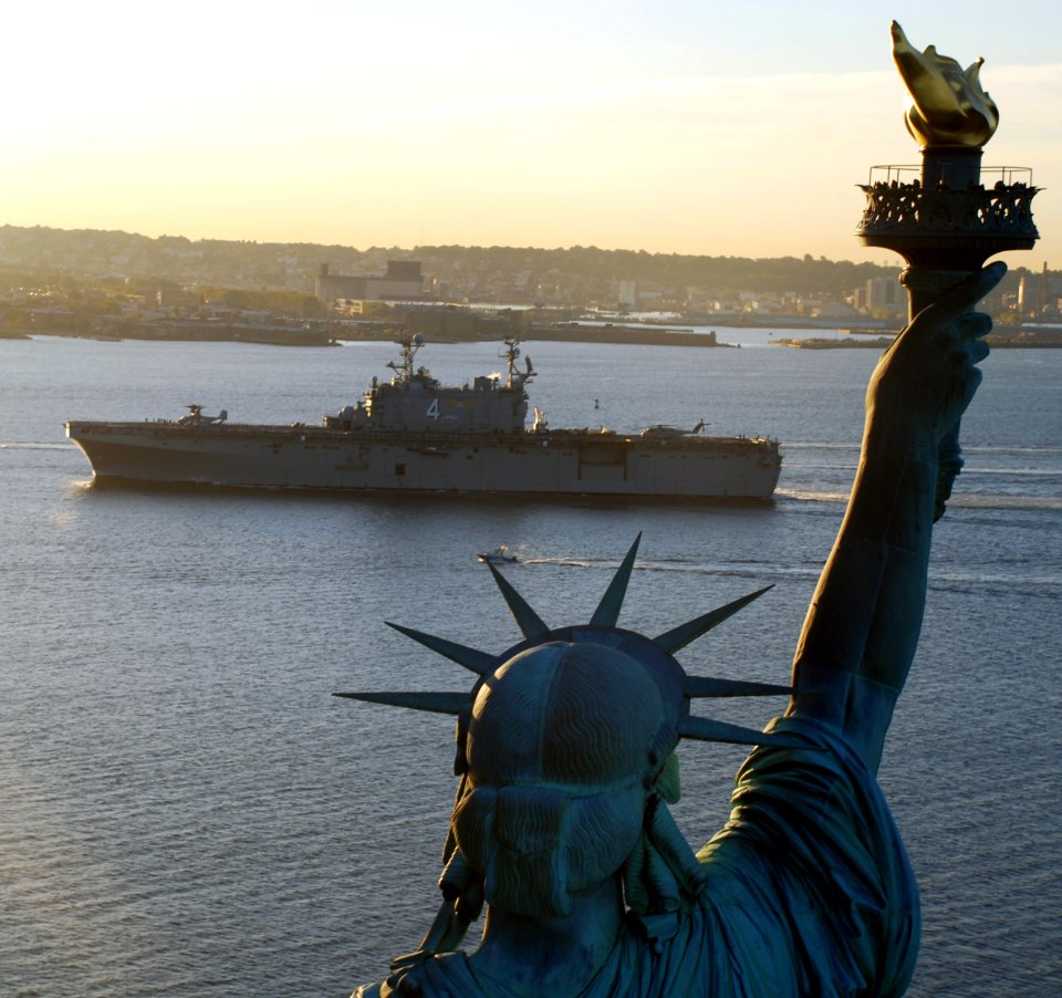 US Navy 081010-N-2022D-018 USS Nassau (LHA 4) arrives in New York City for the annual Columbus Celebration
