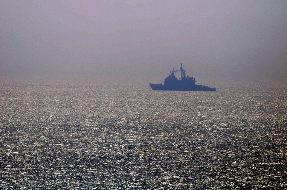 US Navy 081013-N-3659B-054 The Ticonderoga-class guided-missile cruiser USS Chancellorsville (CG 62) transits through the Gulf of Oman