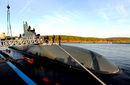 US Navy 081015-N-8467N-004 The Italian submarine ITS Salvatore Todaro (S 526) pulls in to Submarine Base New London for a port visit photo