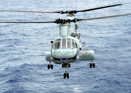 US Navy 081017-N-2183K-020 A CH-46E Sea Knight helicopter approaches the flight deck of the amphibious assault ship USS Peleliu (LHA 5)