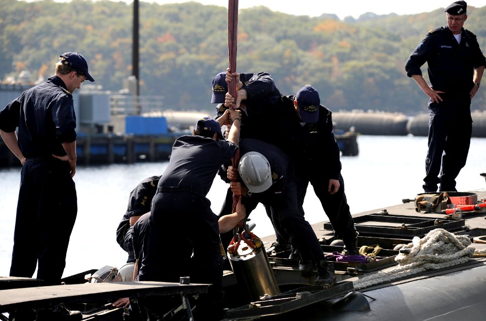 US Navy 081015-N-8467N-006 Crewmembers work on the Dutch submarine HNLMS Walrus (S802) photo