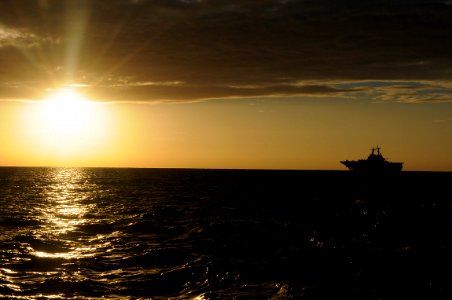 US Navy 081016-N-5642P-010 The amphibious assault ship USS Kearsarge (LHD 3) is underway off the coast of the Dominican Republic after launching a landing craft utility photo