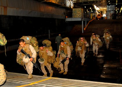 US Navy 081018-N-9134V-031 Marines embark aboard the amphibious dock landing ship USS Carter Hall (LSD 50)