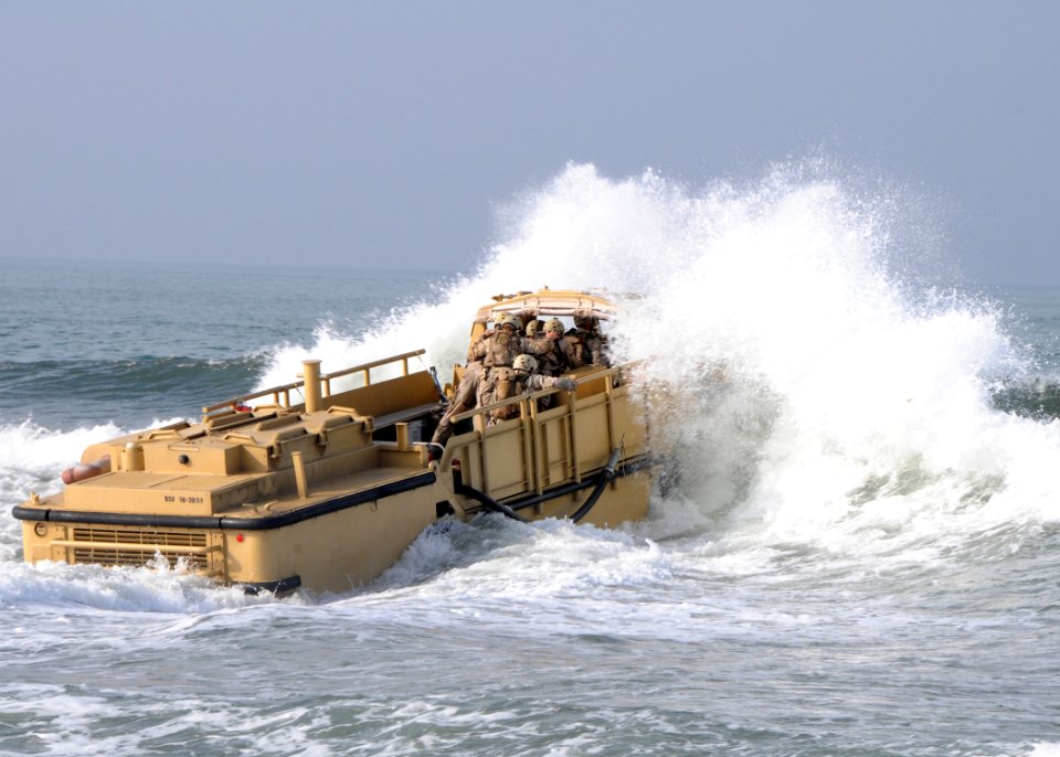 US Navy 090917-N-1424C-417 A lighter amphibious resupply cargo (LARC) vessel assigned to Beach Master Unit (BMU) 1 heads out to sea