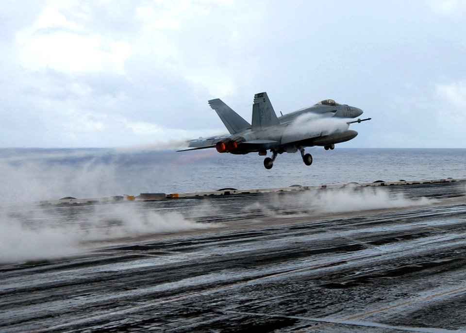 US Navy 081017-N-1644H-023 An F-A-18E Super Hornet launches off the flight deck of the Nimitz-class aircraft carrier USS George Washington (CVN 73)