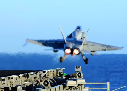 US Navy 081020-N-9565D-007 An F-A-18C Hornet launches from the aircraft carrier USS George Washington (CVN 73)