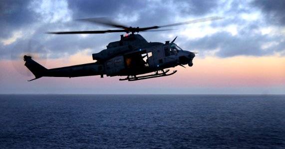 US Navy 081102-N-4774B-080 he new Bell UH-1Y Huey helicopter flies toward the flight deck of the amphibious assault ship USS Boxer (LHD 4)
