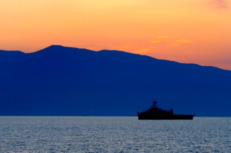 US Navy 090605-N-5345W-004 The amphibious transport dock USS Ponce (LPD 15) is anchored off the coast of Volos
