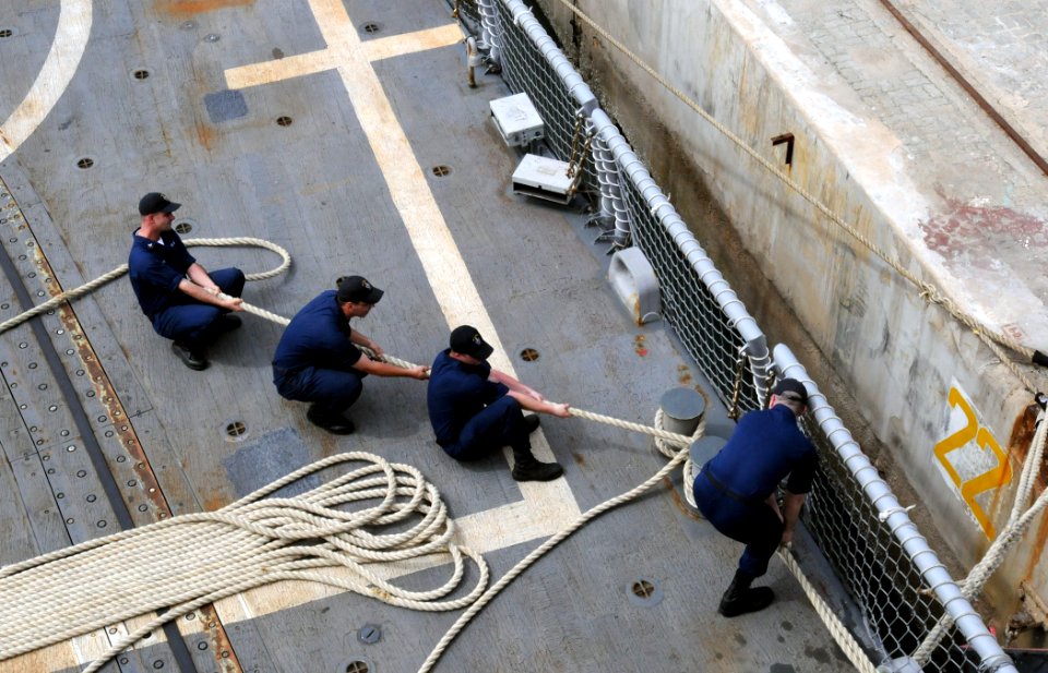 US Navy 100421-N-8729S-003 Sailors moor lines as the guided-missile frigate USS Klakring (FFG 42) docks pier side in Fortaleza, Brazil