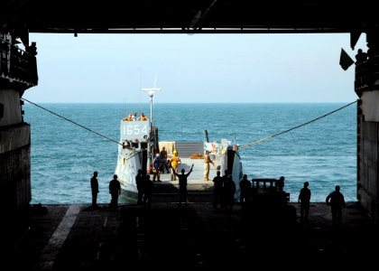 US Navy 081122-N-9134V-023 A landing craft unit assigned to Assault Craft Unit (ACU) 2 embarks aboard the amphibious dock landing ship USS Carter Hall (LSD 50)