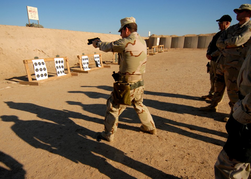 US Navy 081205-N-6278K-007 Senior Chief Explosive Ordnance Disposal Technician Michael Manning, assigned to Explosive Ordnance Disposal Mobile Unit (EODMU) 1