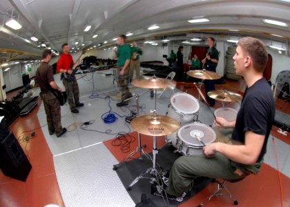 US Navy 081202-N-2456S-176 embers of the band,