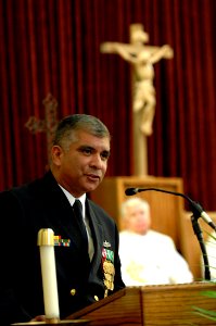 US Navy 081208-N-9818V-220 Master Chief Petty Officer of the Navy Joe R. Campa Jr. delivers a eulogy during funeral services for the Navy's Fourth MCPON, Thomas S. Crow