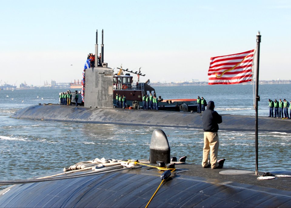 US Navy 081223-N-7705S-020 USS Boise (SSN 764) returns to Naval Station Norfolk