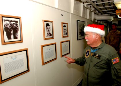 US Navy 081225-N-4236E-109 Deputy Assistant Secretary of the Navy for Reserve Affairs The Honorable H.C