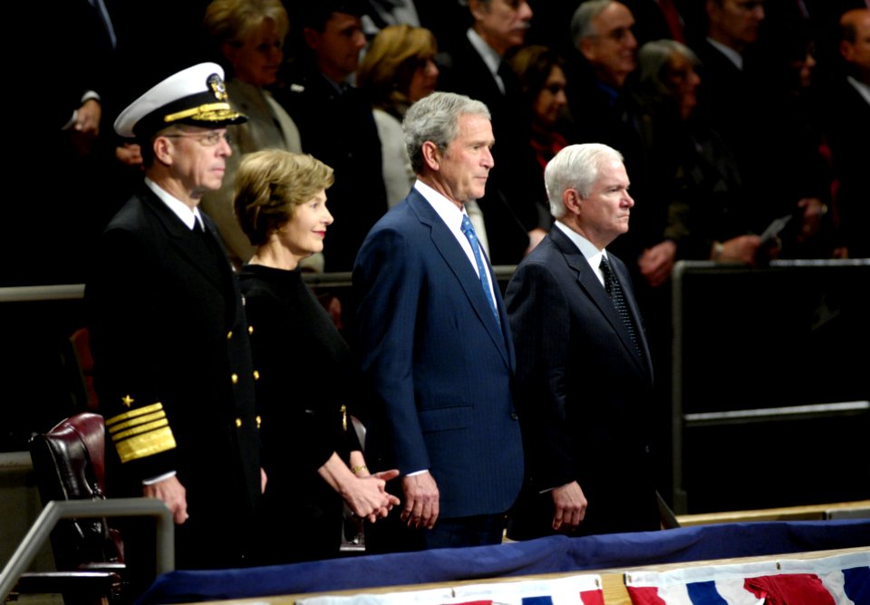 US Navy 090106-N-2855B-510 Adm. Mike Mullen first lady Mrs. Laura Bush, President George W. Bush and Secretary of Defense Robert M. Gates listen as the national anthem is sung during the Armed Forces Farewell Tribute Ceremony h