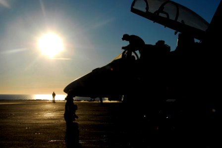 US Navy 090117-N-9760Z-010 Sailors clean an F-A-18F Super Hornet assigned to the