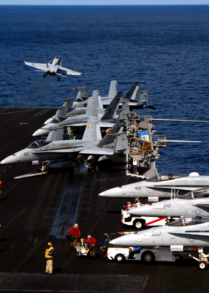 US Navy 090117-N-9900B-004 An F-A-18 Hornet assigned to the