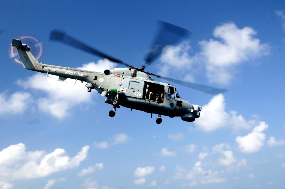 US Navy 090123-N-7918H-287 An Osprey helicopter lifts off from the flight deck of USS Mahan (DDG) 72