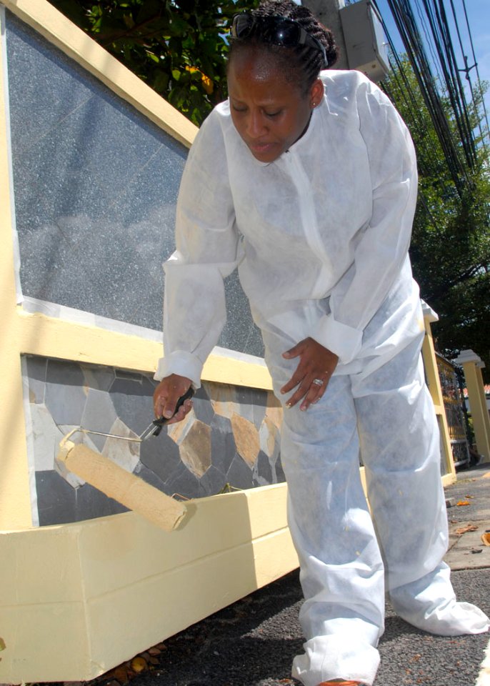 US Navy 110823-N-UH966-062 Chief (select) Logistics Specialist Shavonne Bank, from Brooklyn, N.Y., assigned to the amphibious assault ship USS Boxe