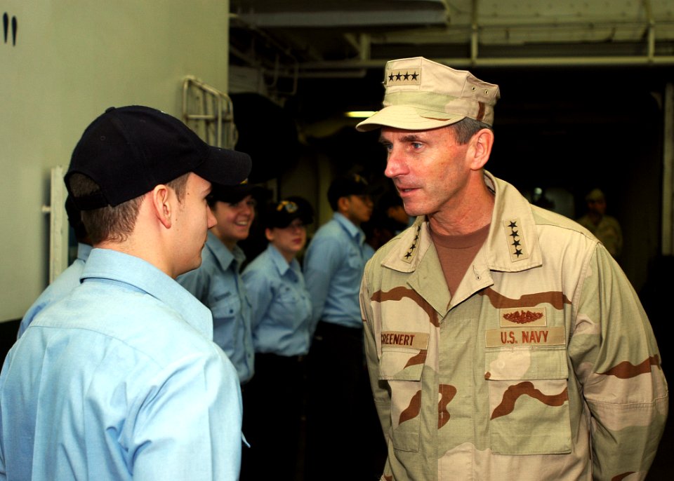 US Navy 090125-N-5681S-025 Adm. Jonathan W. Greenert, commander of U.S. Fleet Forces Command, speaks with Sailors aboard the multi-purpose amphibious assault ship USS Iwo Jima (LHD 7)