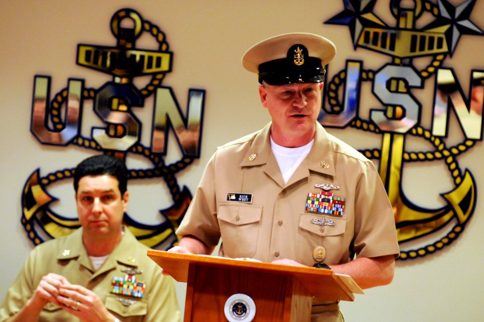 US Navy 090213-N-9818V-049 Master Chief Petty Officer of the Navy (MCPON) Rick West gives his remarks as the guest speaker for the Change of Office and Retirement Ceremony for Command Master Chief James Ford