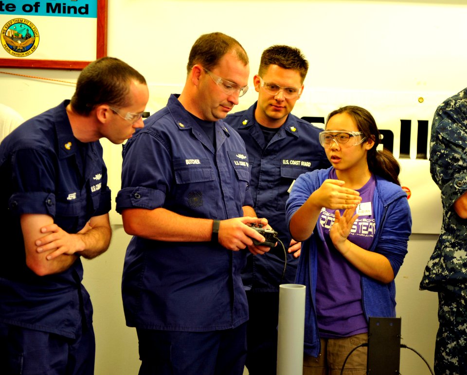 US Pacific Fleet and Office of Naval Research sponsor robotics competition, RIMPAC 2014 140705-N-UG232-003