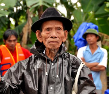 USAID and Save the Children support community evacuation drill and emergency preparedness in central Vietnam (8244669710)