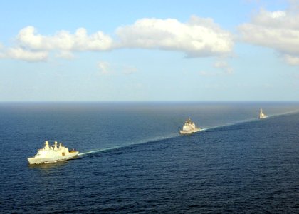 US Navy 090220-N-1082Z-082 Absalon (L 16), USS Vella Gulf (CG 72) USS Mahan (DDG 72) transit the Gulf of Aden
