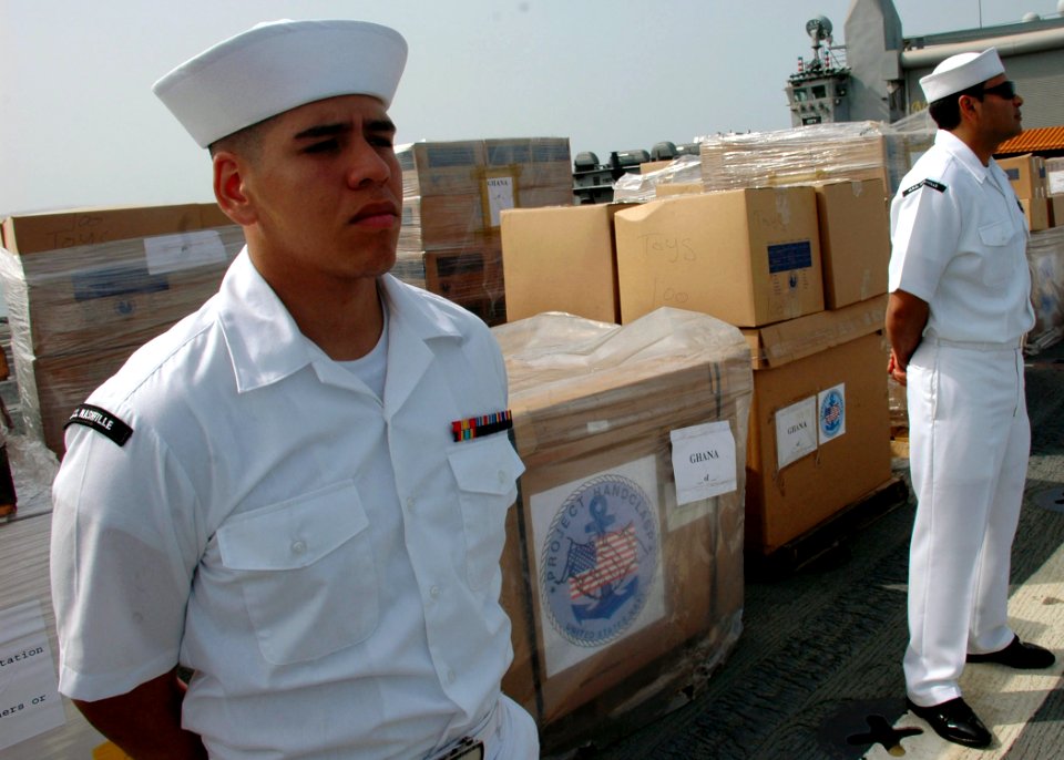 US Navy 090220-N-1655H-035 Sailors aboard the amphibious dock ship USS Nashville (LPD 13) man the rails as the ship arrives in Sekondi, Ghana