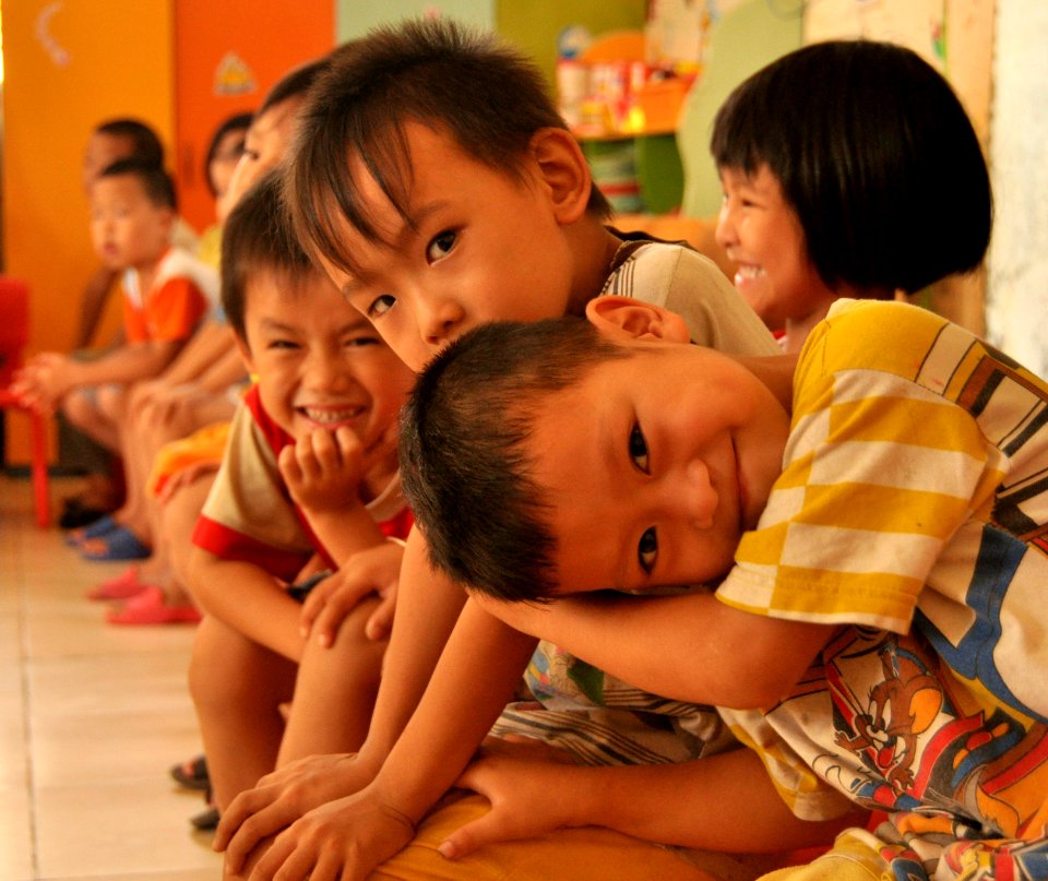 USAID Delivers Deworming Medication to Kindergartners in Nam Dinh Province (8920961806)
