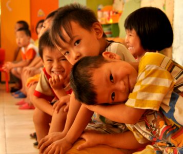 USAID Delivers Deworming Medication to Kindergartners in Nam Dinh Province (8920961806)