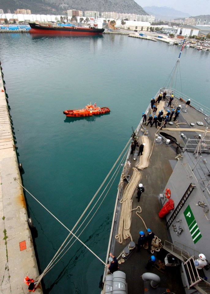 US Navy 090305-N-9134V-184 The amphibious dock landing ship USS Carter Hall (LSD 50) prepares to leave Antalya, Turkey