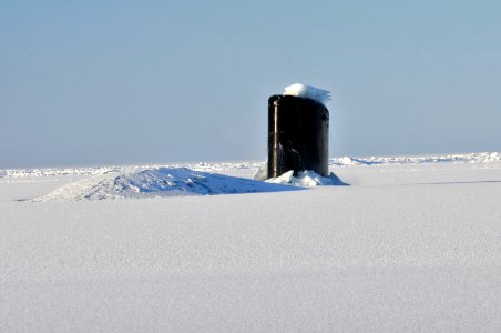 US Navy 090321-N-8273J-240 The Los Angeles-class submarine USS Annapolis (SSN 760) breaks through three feet of ice while participating in Ice Exercise (ICEX 2009) in the Arctic Ocean photo