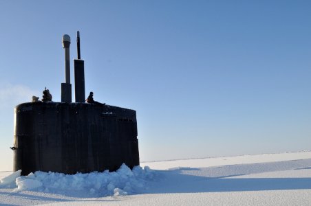 US Navy 090321-N-8273J-254 Crewmembers of the Los Angeles-class submarine USS Annapolis (SSN 760) man the bridge watch after breaking through the ice during Ice Exercise (ICEX 2009) in the Arctic Ocean