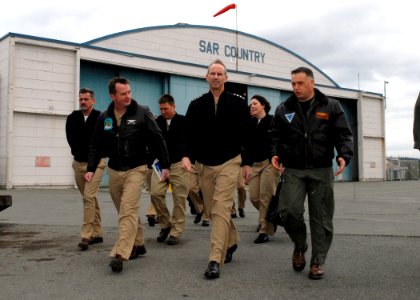 US Navy 090323-N-9860Y-005 Adm. Jonathan Greenert, commander, U.S. Fleet Forces Command, and Capt. Brad Russell, commander, Electronic Attack Wing Pacific, walk down the flight line on Naval Air Station Whidbey Island