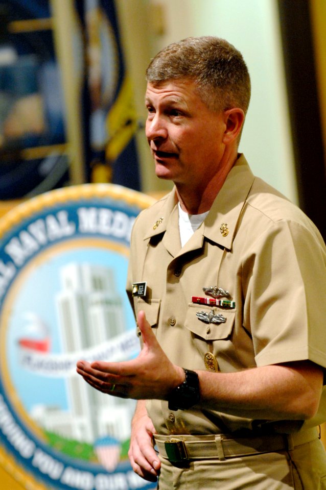 US Navy 090325-N-9818V-128 Master Chief Petty Officer of the Navy (MCPON) Rick West addresses the chief petty officers stationed at National Naval Medical Center Bethesda