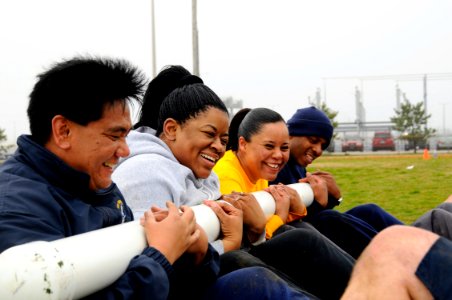 US Navy 090327-N-8907D-533 Chief petty officers assigned to Space and Naval Warfare Systems Center Atlantic compete in the Goat Locker Challenge during the 116th chief petty officer birthday celebration