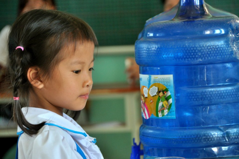 USAID supports deworming education and medication distribution in Bac Giang Province (8762345772)