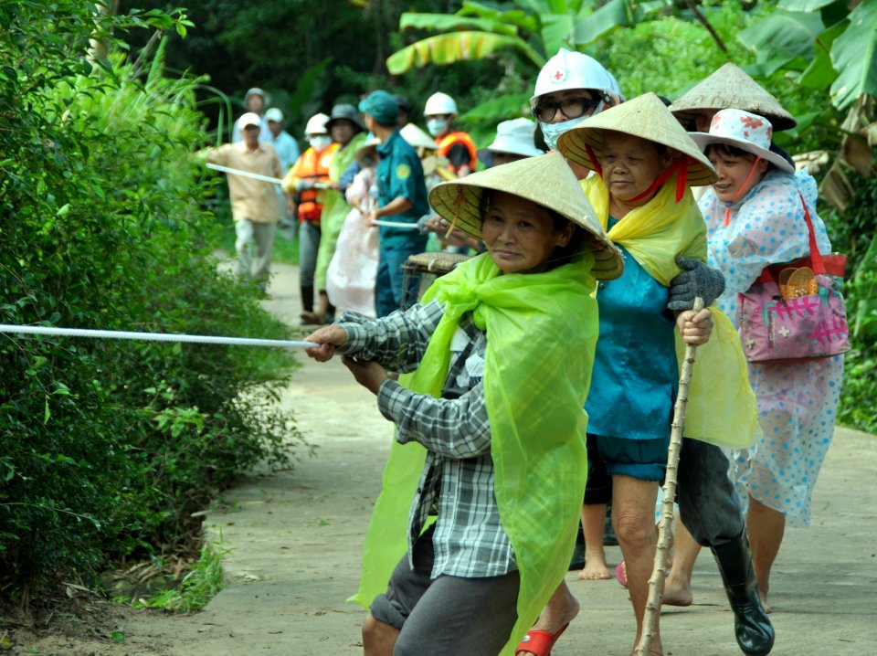 USAID, Red Cross Support Disaster Response Drill in Duy Hoa Commune, Quang Nam Province (8249600466)