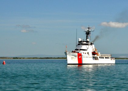 USCGC Valiant Pulls Into GTMO DVIDS291092