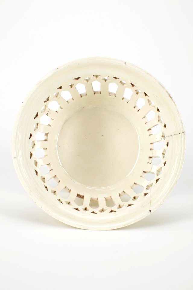 Ushe, Fruktskål, 1800-tal - Hallwylska museet - 90450