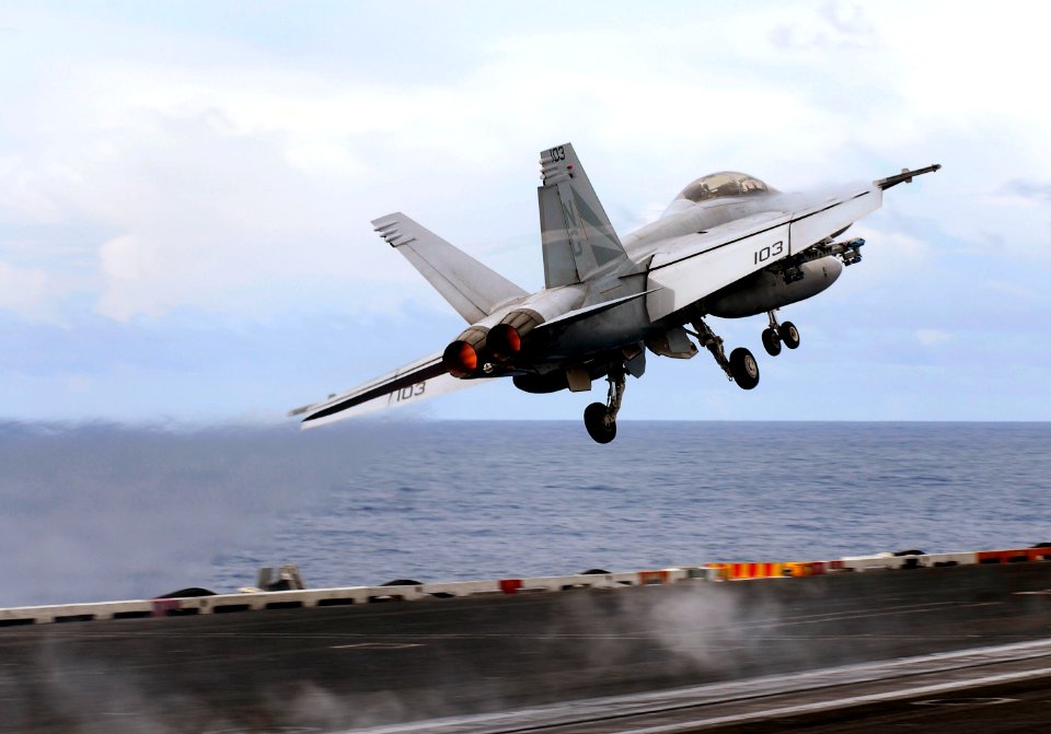 US Navy 090406-N-9928E-192 An F-A-18F Super Hornet from the